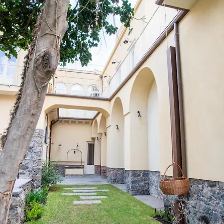 Luxurious With Pool In Giarre
