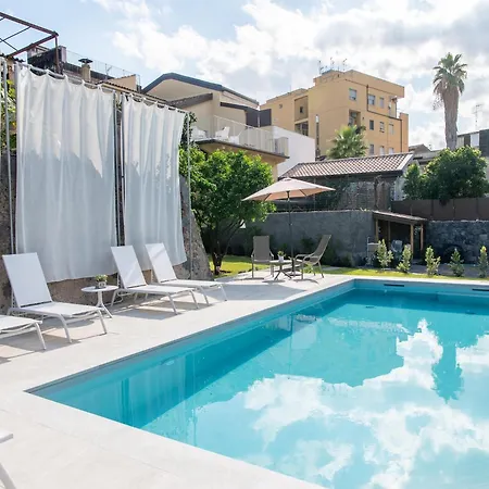 Luxurious With Pool In Διαμέρισμα Giarre